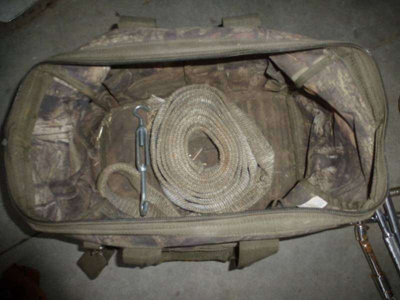 lot 101 image: Road Tool Bag