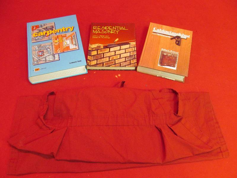 lot 7 image: woodworking books
