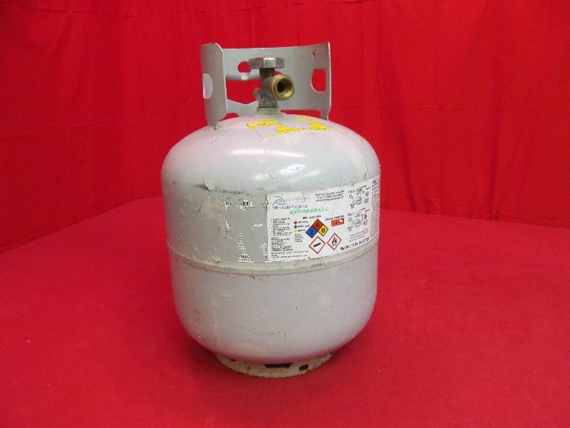lot 19 image: Lp tank