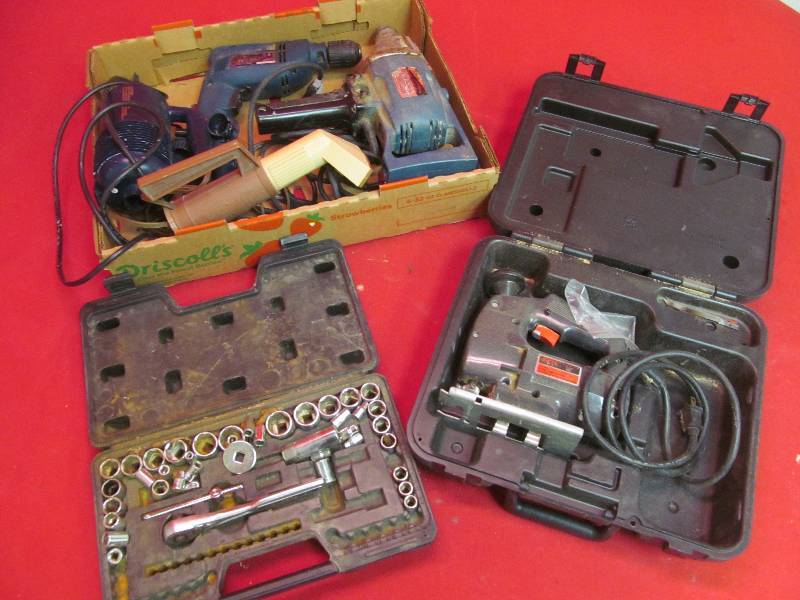 lot 30 image: tools
