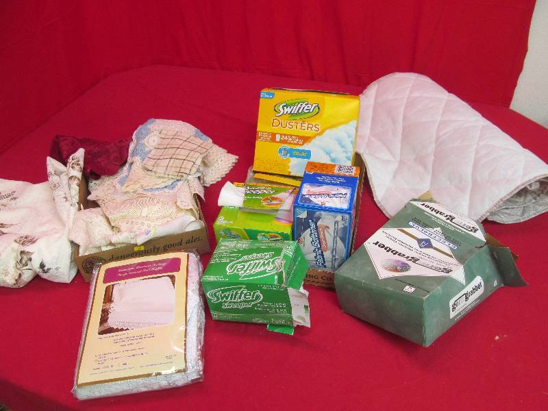 lot 42 image: cleaning supplies