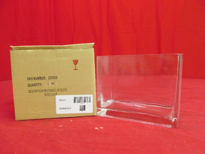 lot 105 image: rectangle vases