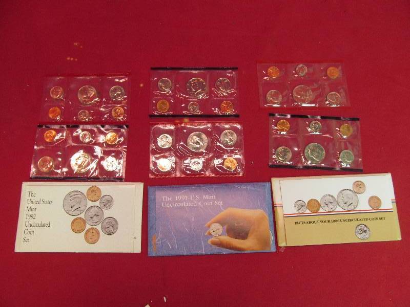 lot 9 image: coin sets