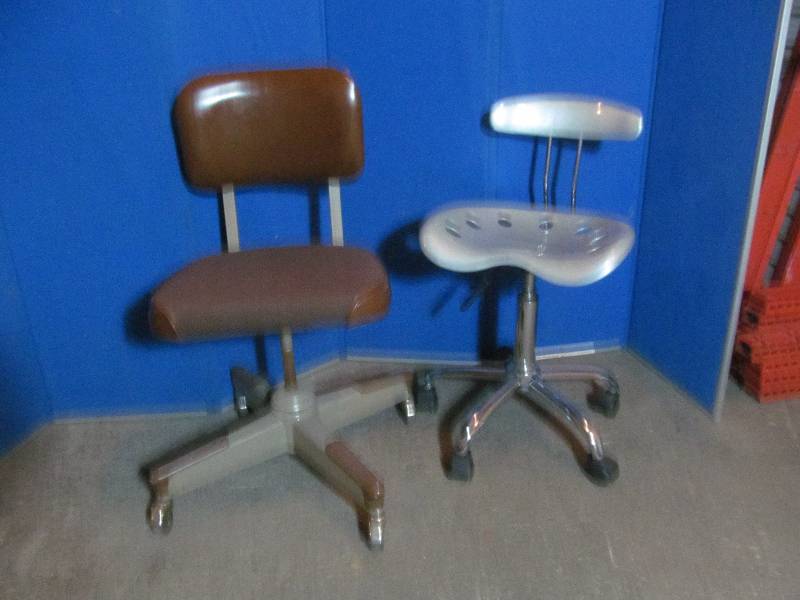 lot 167 image: chairs