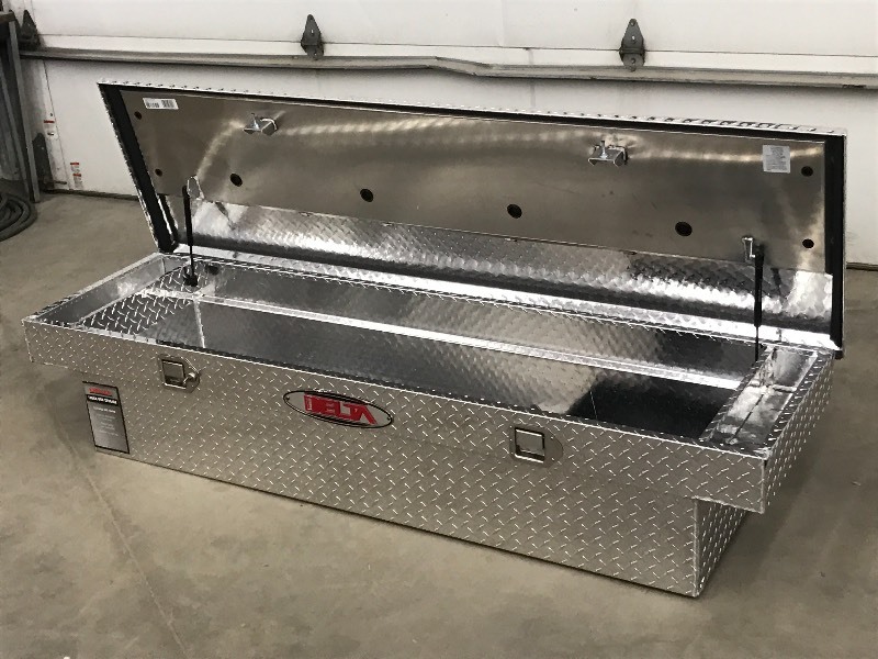 lot 13 image: Delta Truck Tool Box