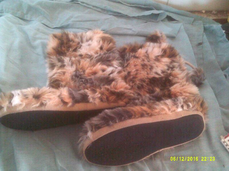 FOX FUR BOOTS
