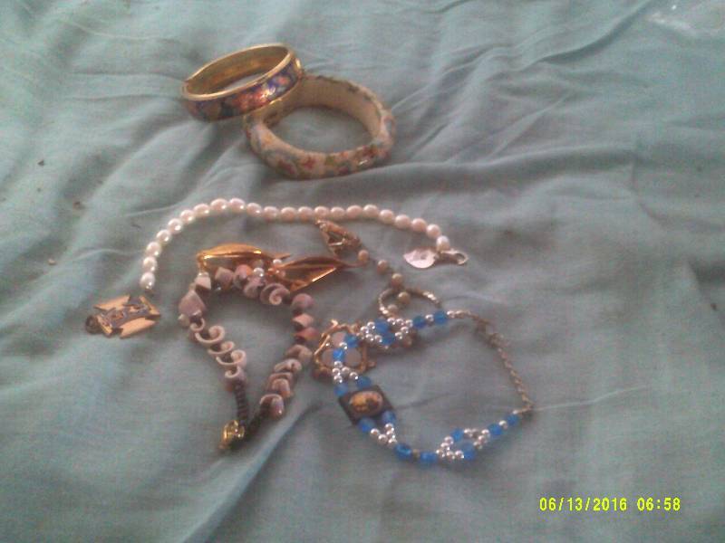 JEWLERY