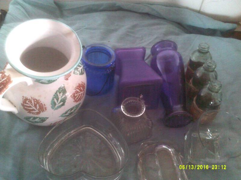 CLEAR AND COLORED GLASSWEAR