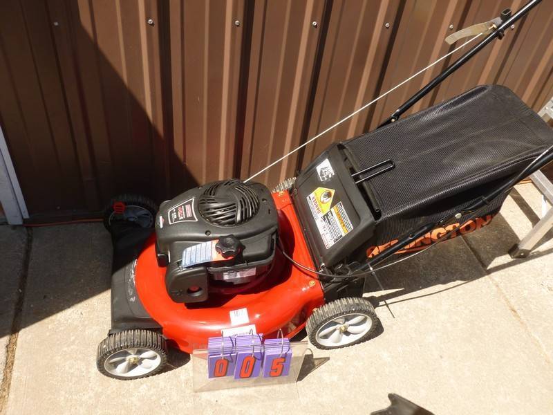 SnS auctions # 318 Mowers & Equipment