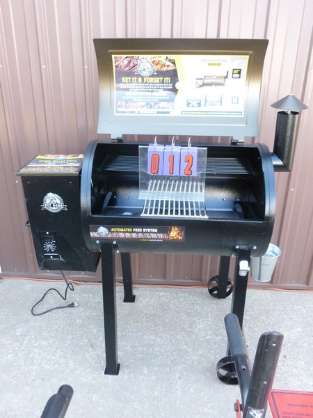 SnS auctions # 318 Mowers & Equipment