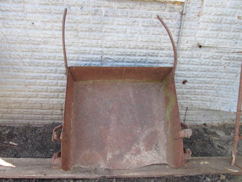 lot 17 image: metal stone bucket 37 x 34...