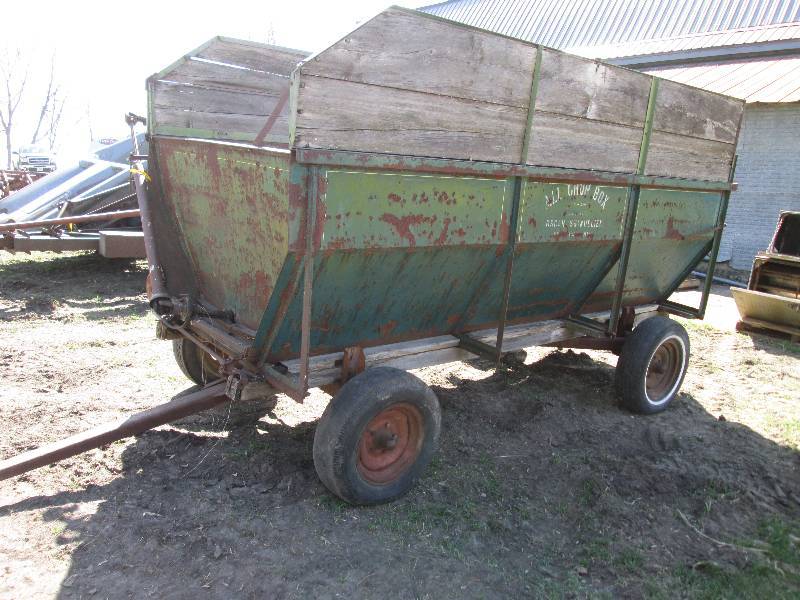 lot 32 image: All Crop Box Grain Wagon...