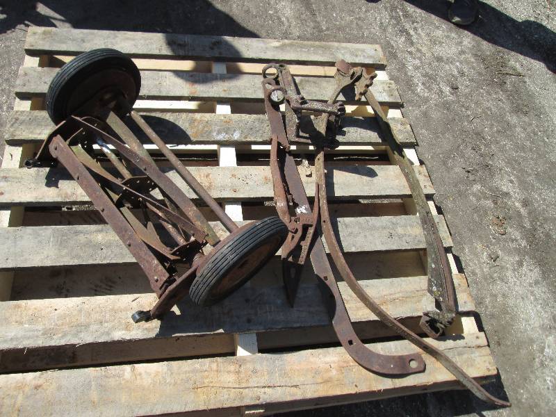 lot 48 image: rusty mower bottom and miscellaneou...