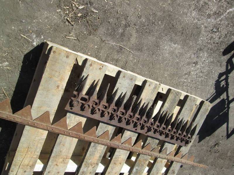 lot 49 image: metal sickles - 5 x 3...
