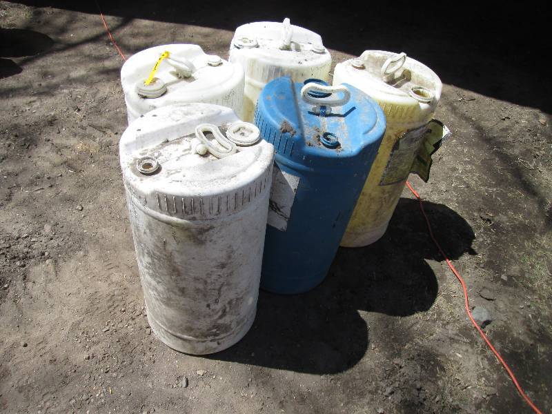 lot 110 image: 5 15 gallon 26 high plastic barrel...