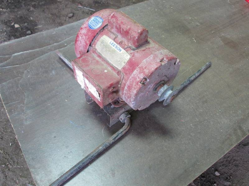 lot 121 image: Leeson 12 hp motor...