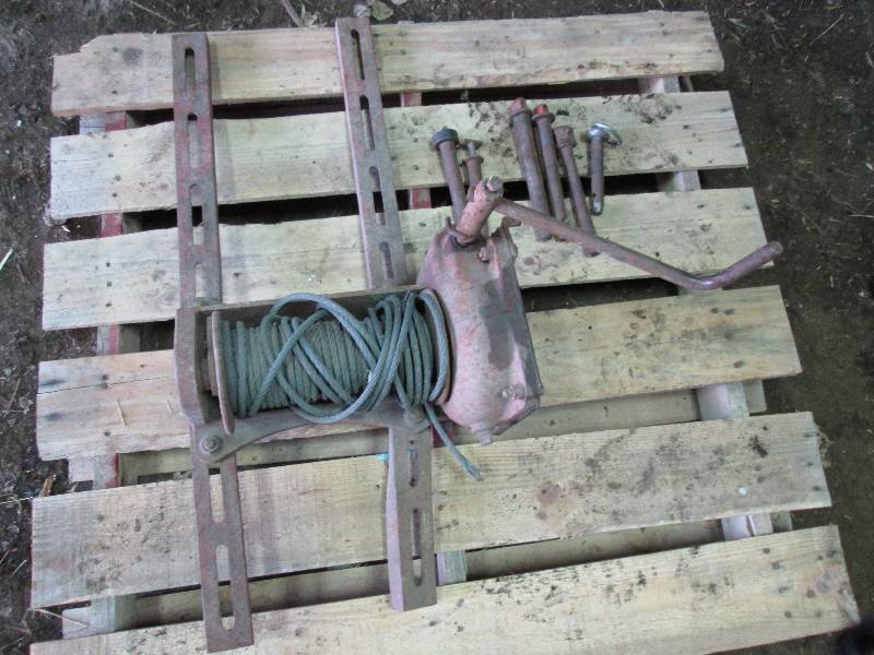 lot 147 image: winch and pins...