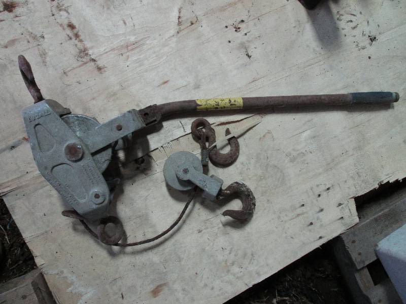 lot 162 image: winch and pins...