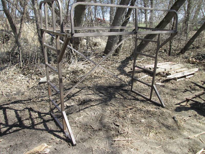lot 186 image: metal loft bed frame...