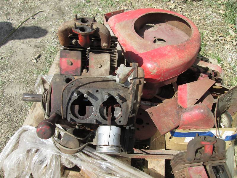 Wisconsin 4 cylinder engine good Farm Implements, Antiques, Old