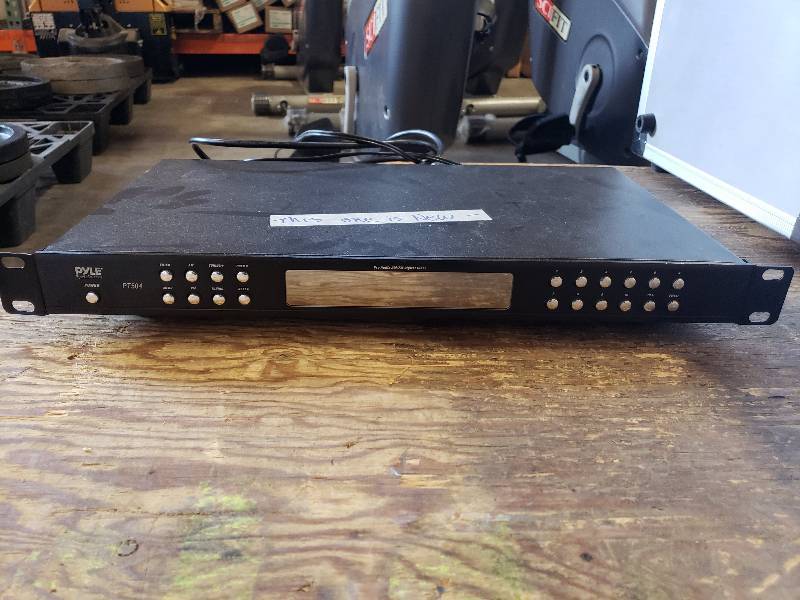 lot 7 image: Pile PT504 Pro audio amfm digital tuner