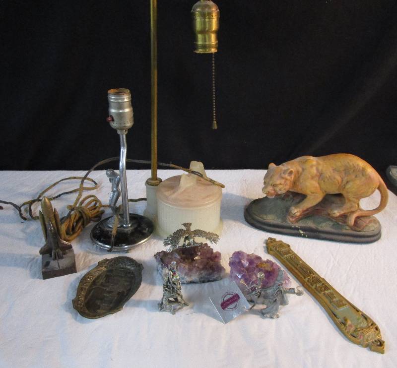 lot 78 image: Flat full of misc