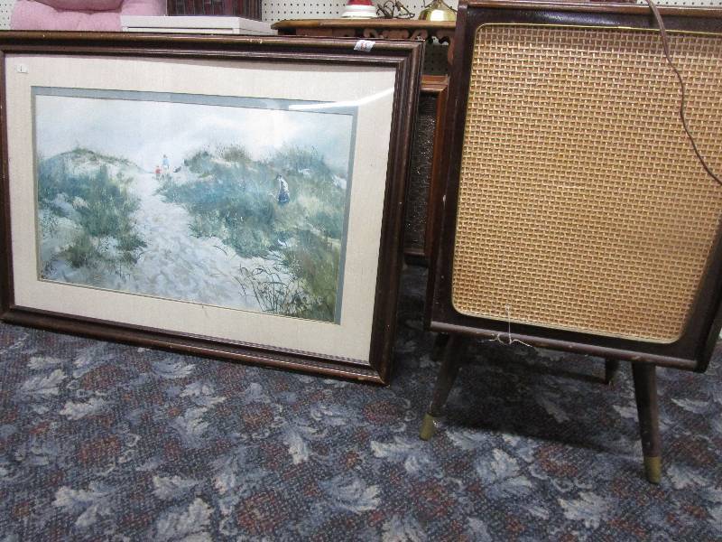 lot 95 image: Speaker and picture