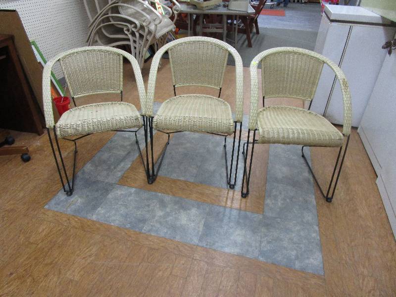 lot 111 image: Plastic wicker chairs
