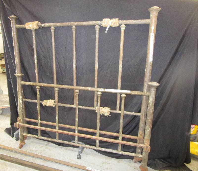 lot 116 image: Full sized bed frame
