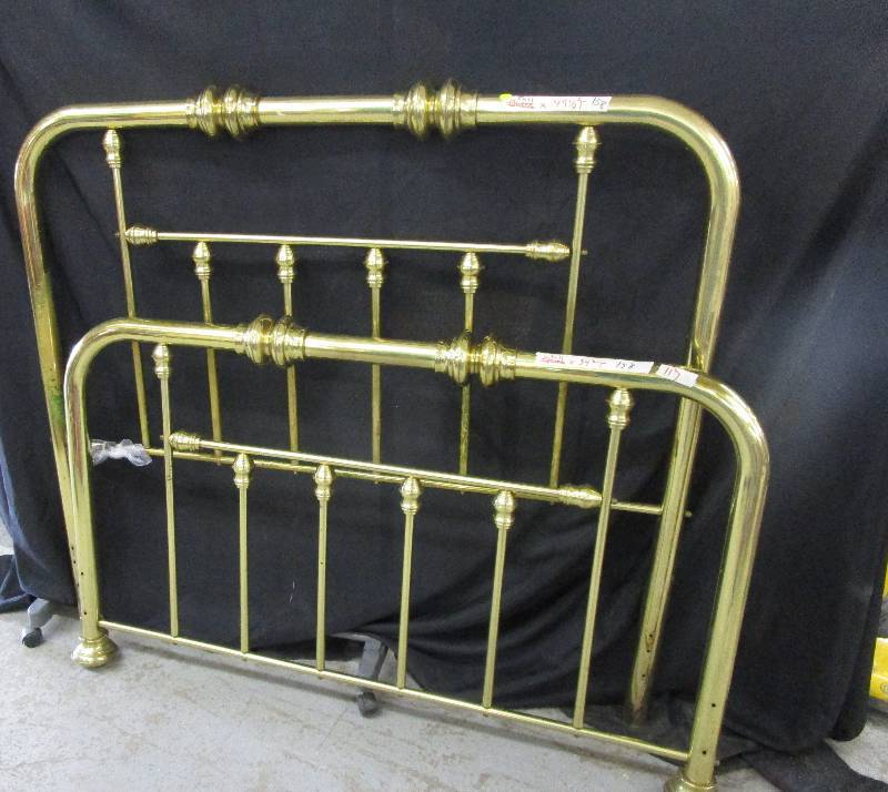 lot 117 image: Full sized Bed Frame