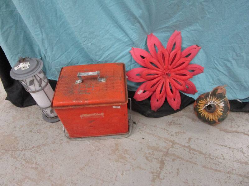 lot 134 image: Old Antique Cooler, Garden Flower and Solar Light and Gord Birdhouse