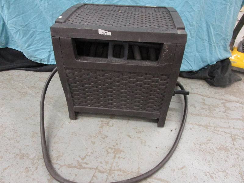 lot 135 image: Hose Reel Box and Heavy Duty Hose