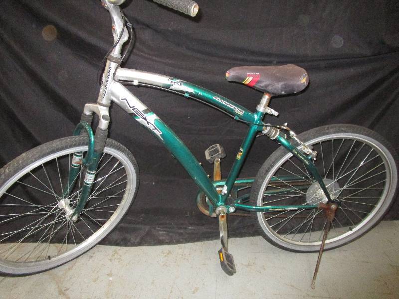 lot 172 image: Adult Avalon Bike, Tires Hold Air