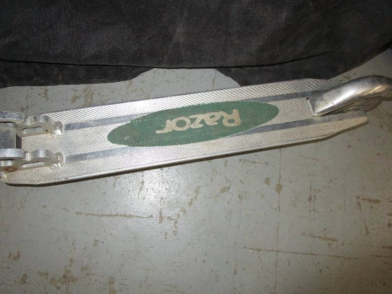 lot 177 image: Scooter, Sketeboard Top and SnowBoard