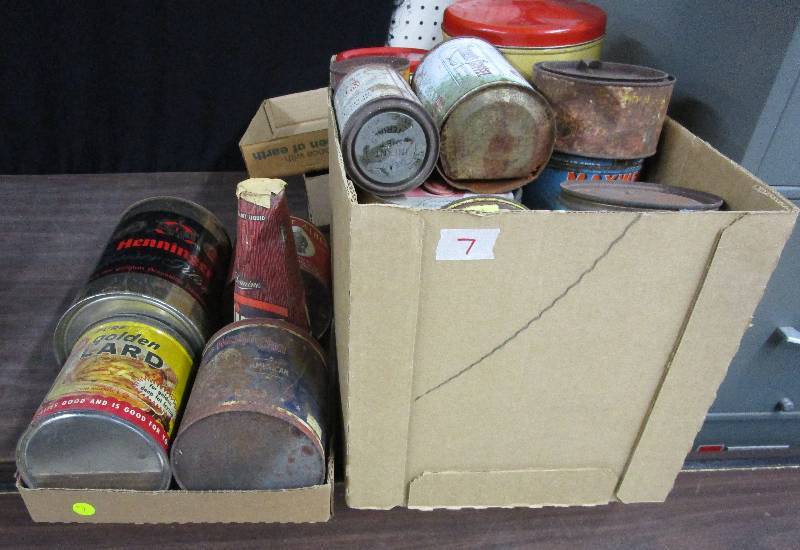 lot 7 image: Tins