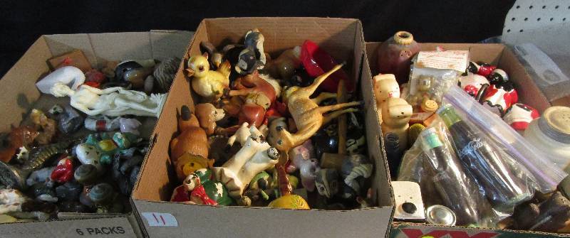 lot 11 image: S and P and misc figurines