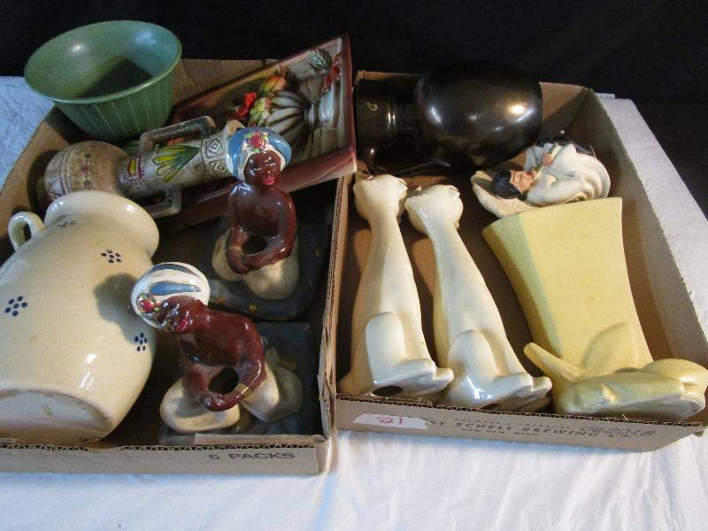 lot 21 image: Ceramic vases