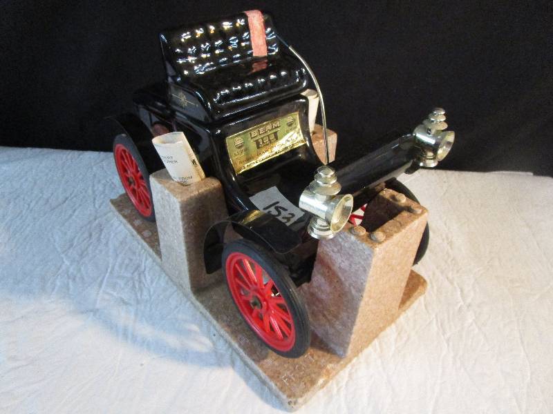 lot 28 image: Decanter