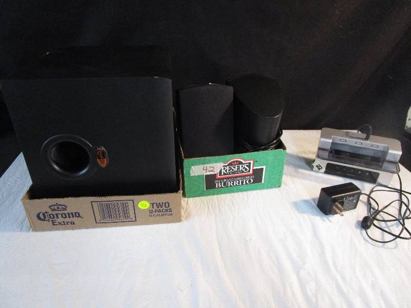 lot 42 image: Speaker system for computer or game system