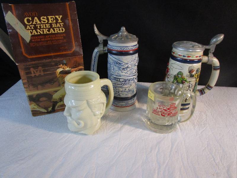 lot 52 image: Avon Items