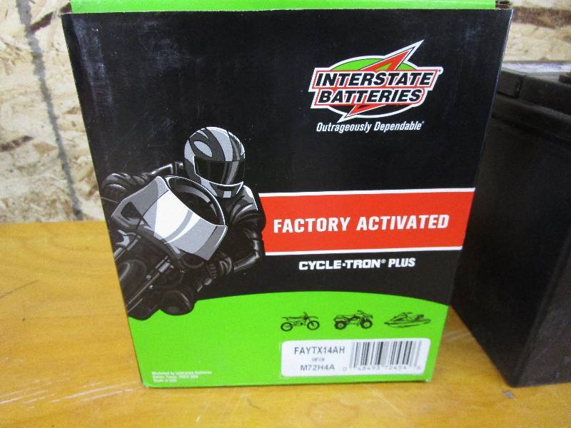 lot 4 image: ATV and Motorcycle Battery Unused Stillin Box L-16  FAYTX14AH