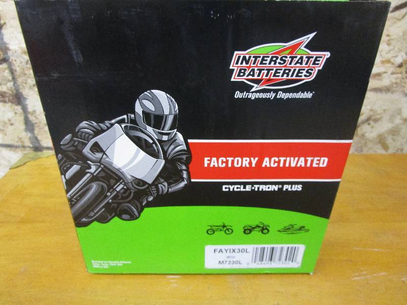 lot 6 image: ATV and Motorcycle Battery Unused Stillin Box F-16 FAYIX30 M723OL