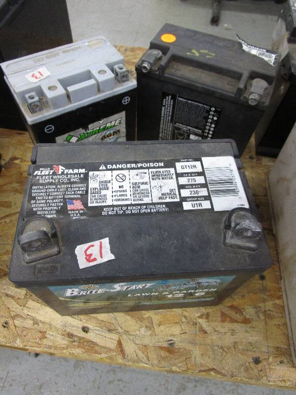 lot 13 image: 3 Used Batteries, Harley Davidson, Extreme 12V and Fllet Farm Battery
