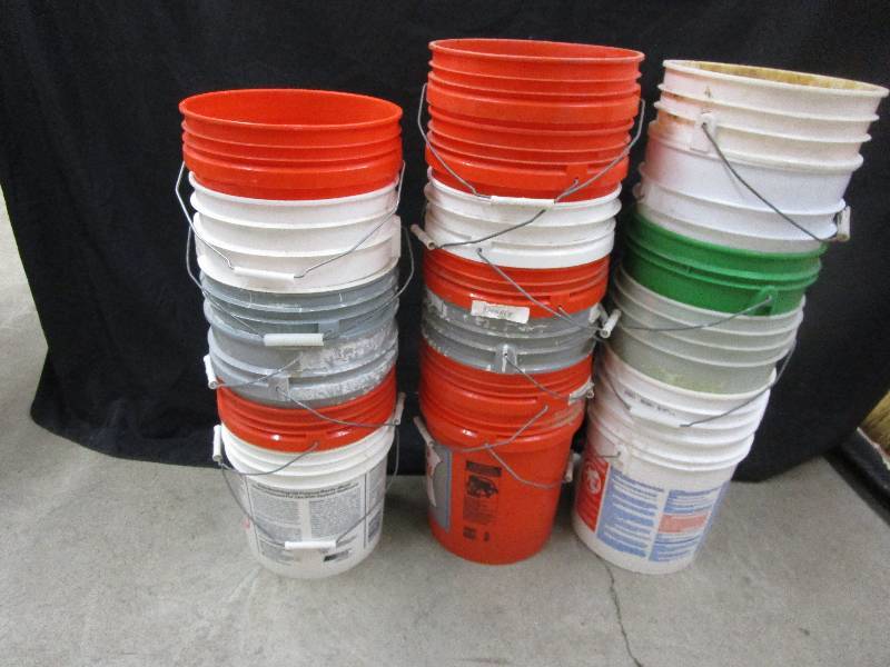 lot 17 image: Pile of Pails Great for Gardens
