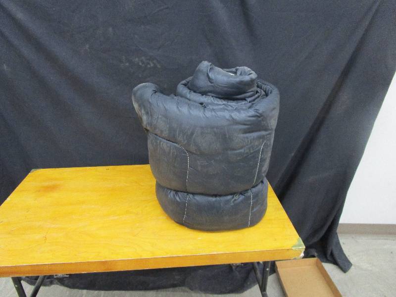 lot 55 image: Sleeping Bag