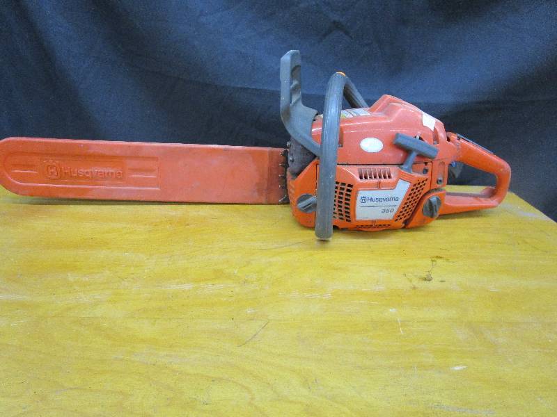 lot 77 image: Husqvarna 350 Chain Saw Starts and Runs No Throttle or Kill Switch