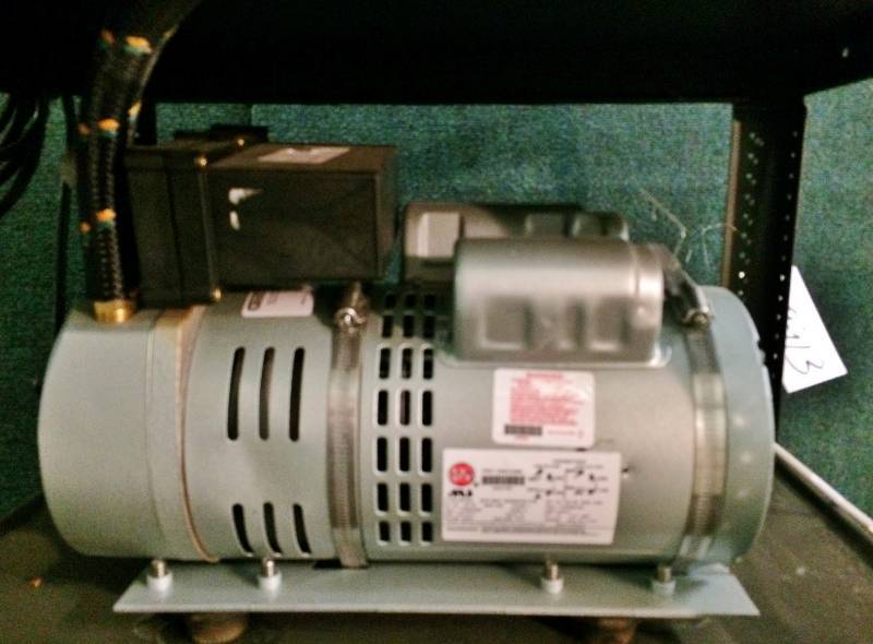 lot 6 image: Gast 1023-318q-g274ax 12 HP Rotary Vane Vacuum Pump&nbspExcellent Working Condition