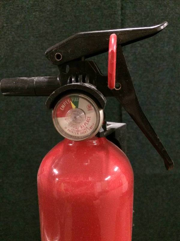 lot 13 image: Fire Extinguisher
