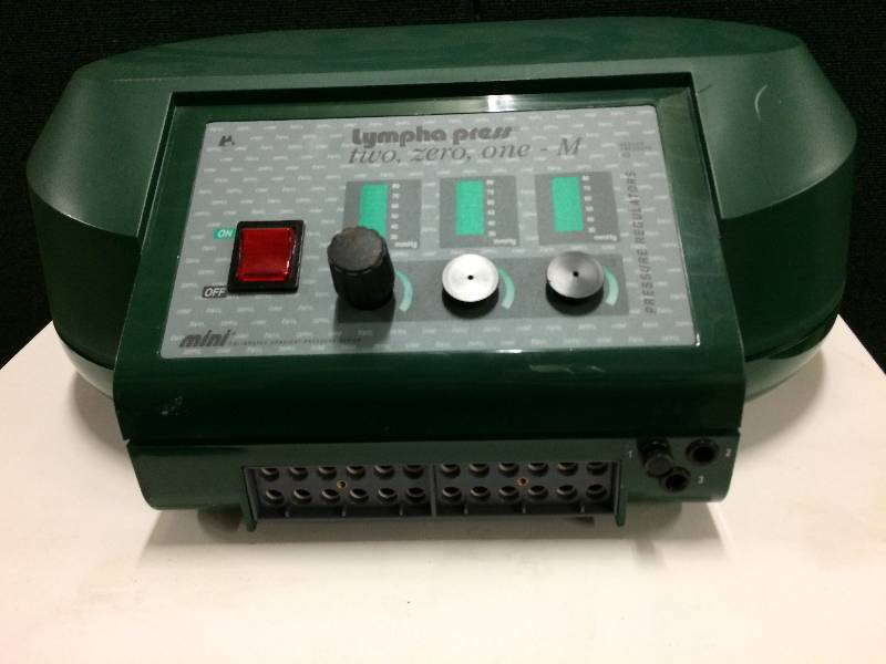 lot 32 image: Lympha Press Mini 201 M&nbspCompression Pump Massager 12 Chamber Pressure 20-80mm Hg Great Working Condition