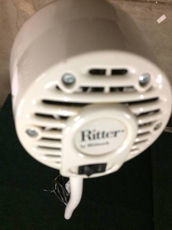 lot 47 image: WOW MidmarkRitter Stationary Gooseneck Minor SurgerySurgical Light MEDICAL PROCEDURE LIGHT - Excellent